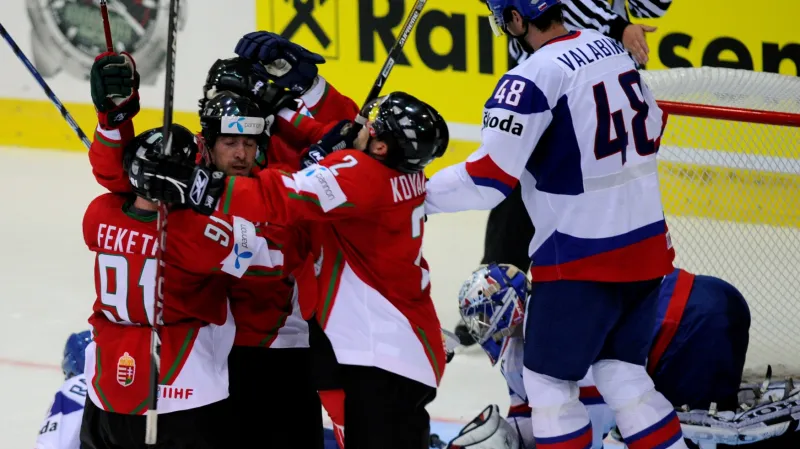 Radost maďarských hokejistů v utkání proti Slovensku na MS 2009