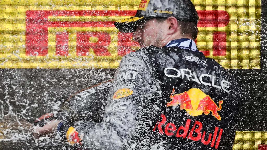 Max Verstappen měl po Velké ceně Kanady důvod k oslavám