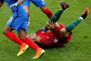 Zranění Cristiana Ronalda během finále ME