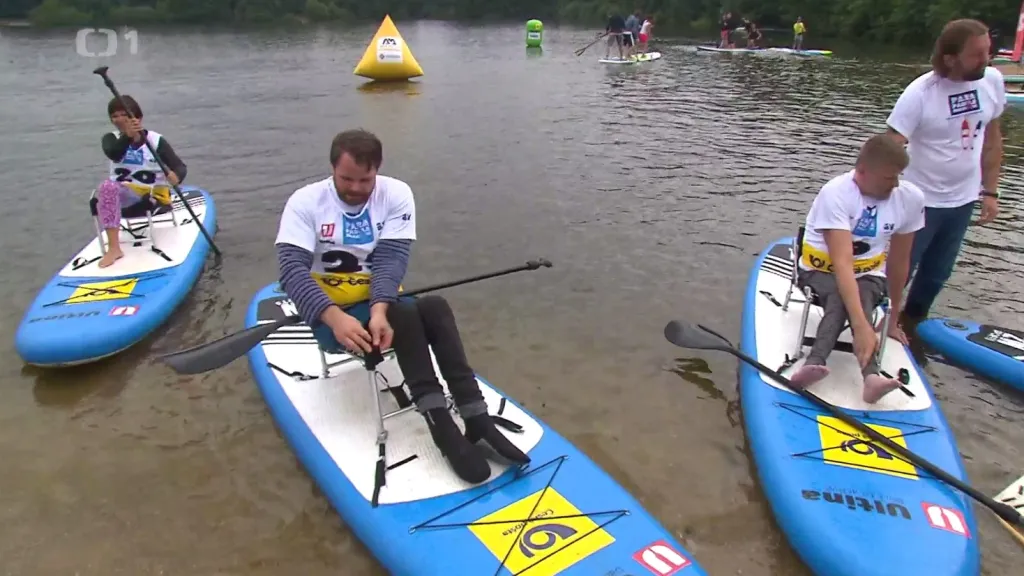 Prvními mistry ČR v para paddleboardingu se stali Třebínová a Šperk