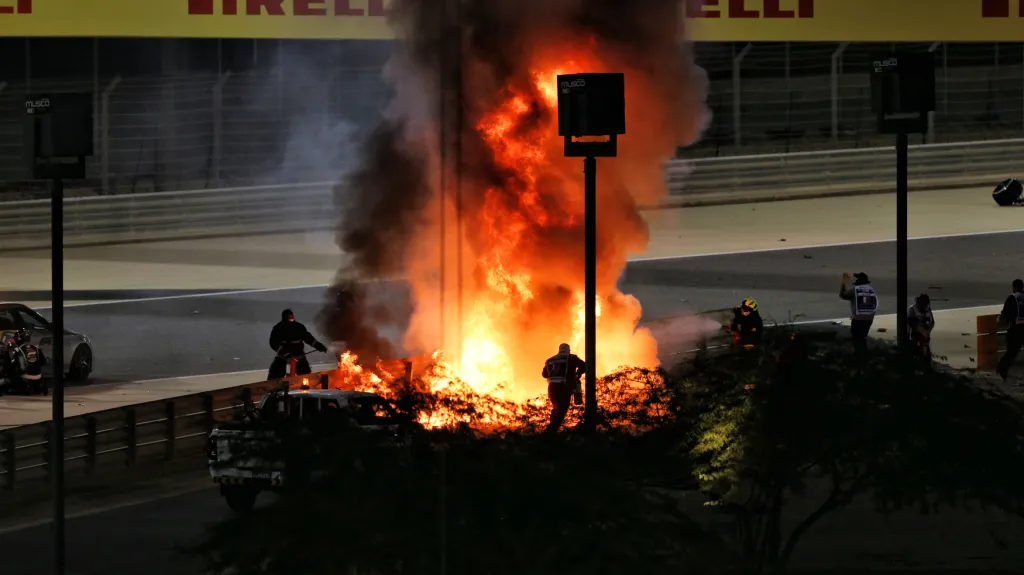 Havárie Romaina Grosjeana při GP Bahrajnu