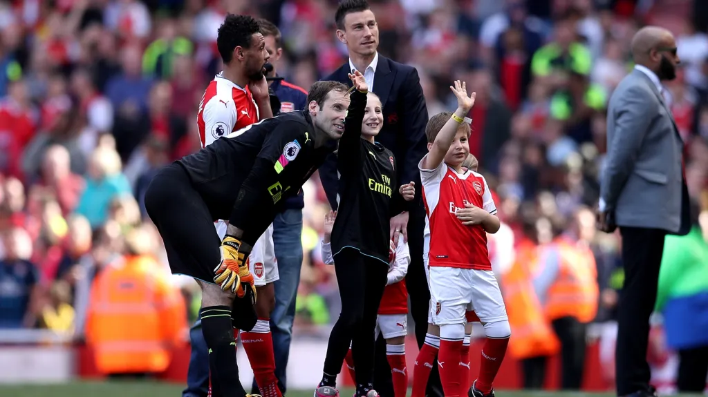 Petr Čech na posezonním rozloučení na Emirates Stadium