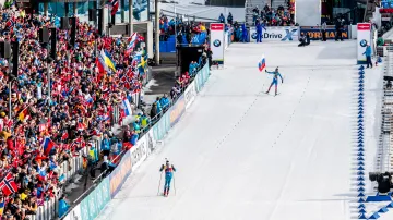 Vítězný Anton Šipulin v cíli