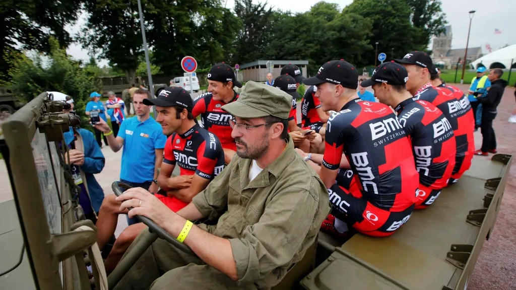 Cyklistický tým BMC při představování před Tour de France