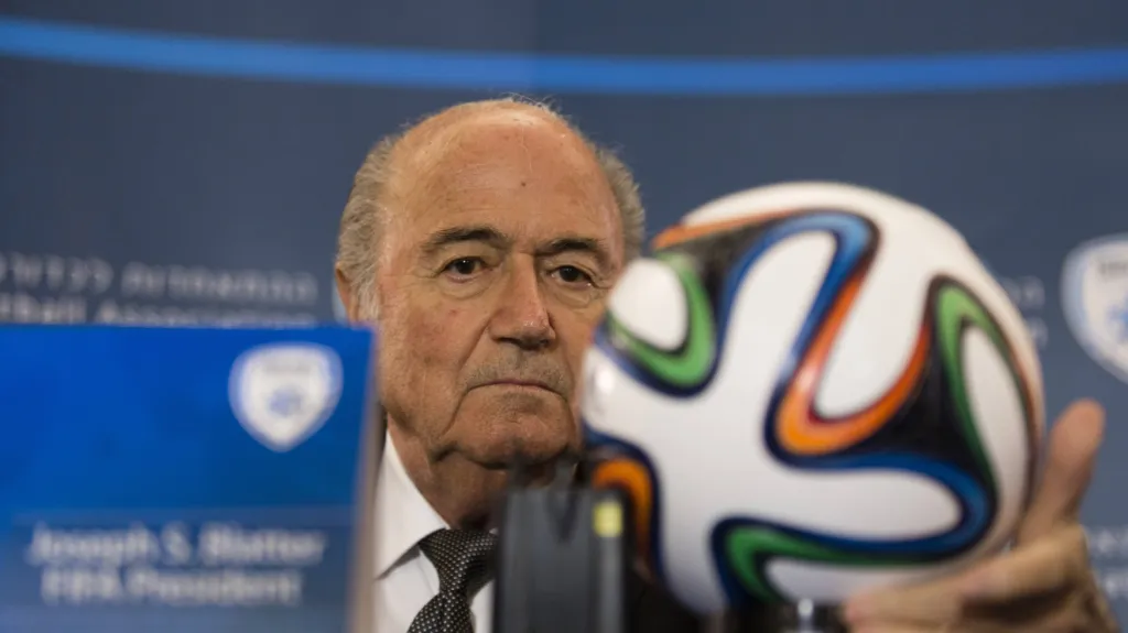 Prezident FIFA Sepp Blatter s brazukou