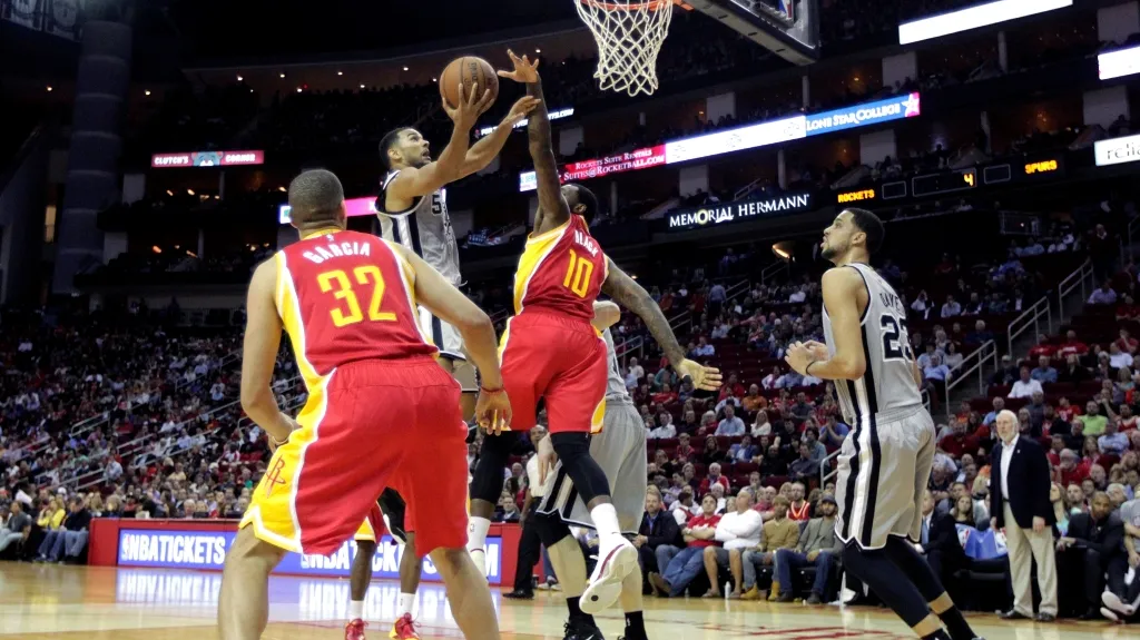 Utkání Houston - San Antonio