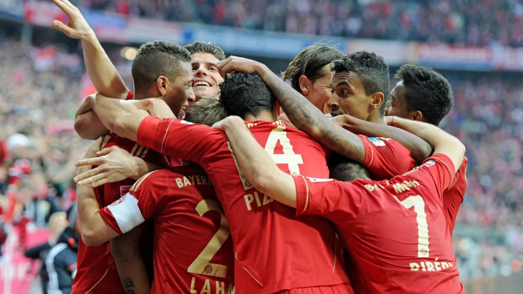 Hráči Bayernu Mnichov při výhře nad Düsseldorfem