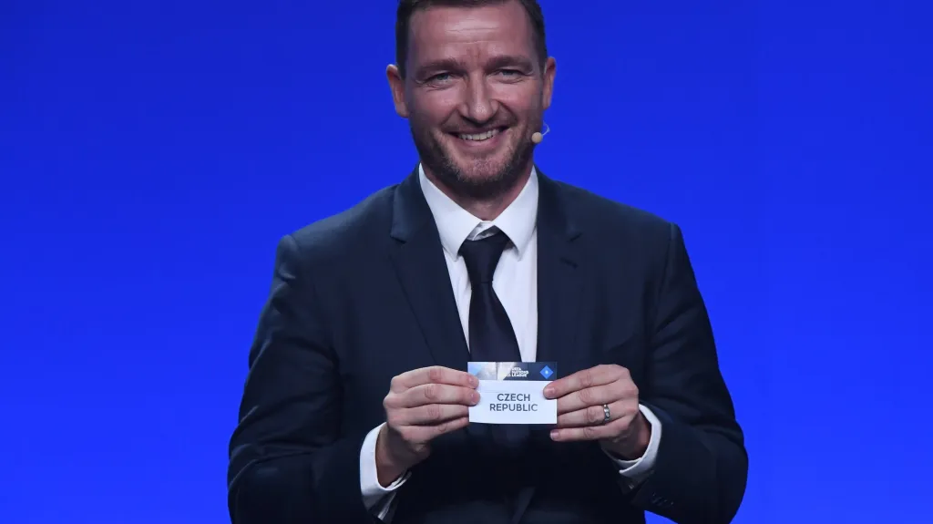 Vladimír Šmicer při losu Ligy národů vytáhl Českou republiku
