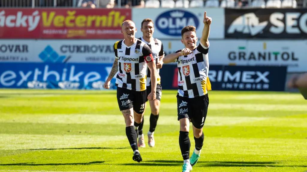 Radost fotbalistů Hradce Králové