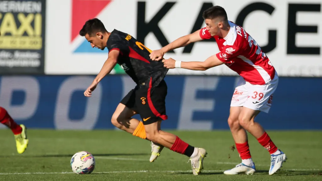 Duel Pardubice - Galatasaray