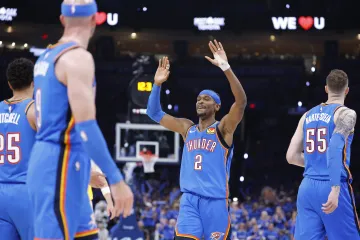 Oklahoma přejela Lakers, Detroit si poradil s Clevelandem