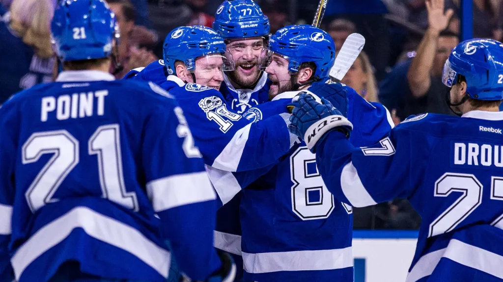 Slavící hokejisté Tampy