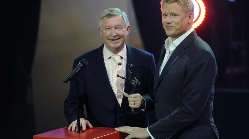 Sir Alex Ferguson (vlevo) a Peter Schmeichel