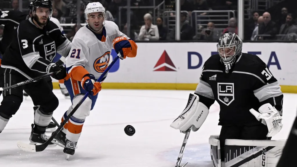David Rittich v akci proti NY Islanders