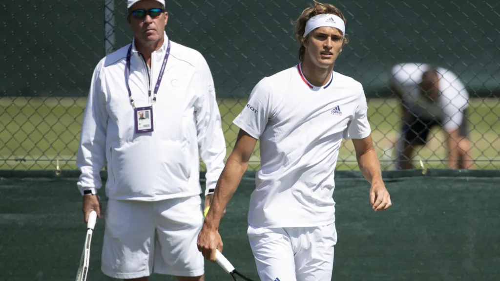 Alexander Zverev pod dohledem Ivana Lendla
