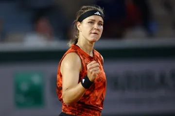 Karolína Muchová se raduje z postupu na Roland Garros