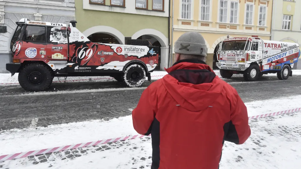 Na rozloučení s Lopraisem přišly stovky lidí