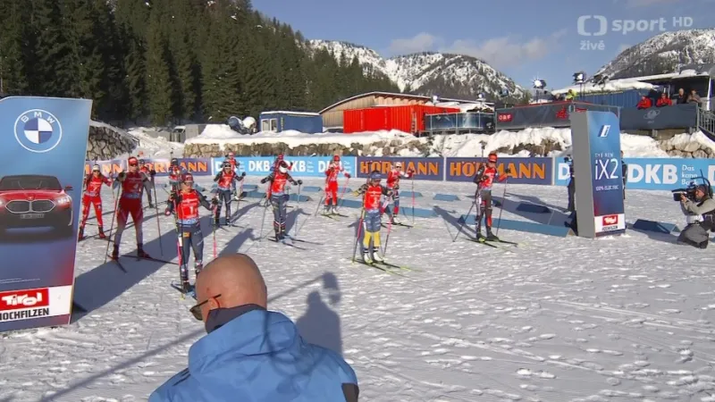 Sestřih štafety biatlonistek v Hochfilzenu