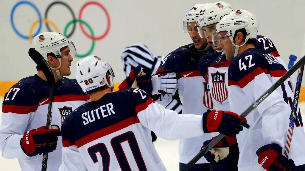 Radost hokejistů USA