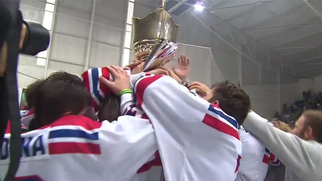 Česká osmnáctka poprvé v historii ovládla Hlinkův memoriál