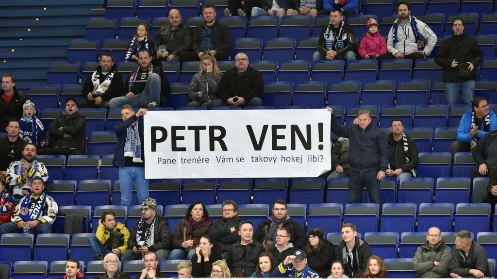 Fanoušci Vítkovic chtějí konec trenéra Petra