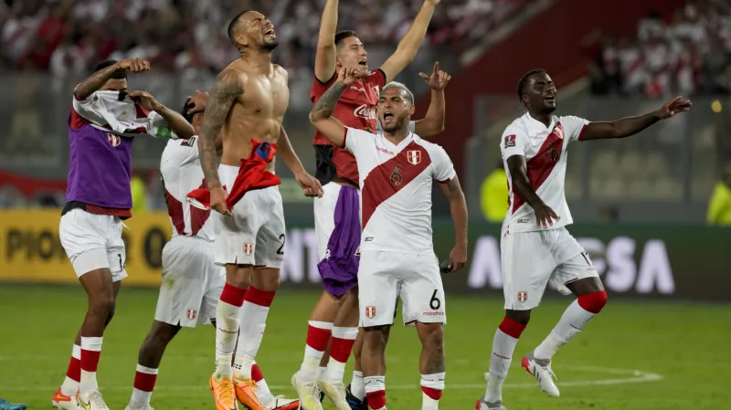 Slavící fotbalisté Peru