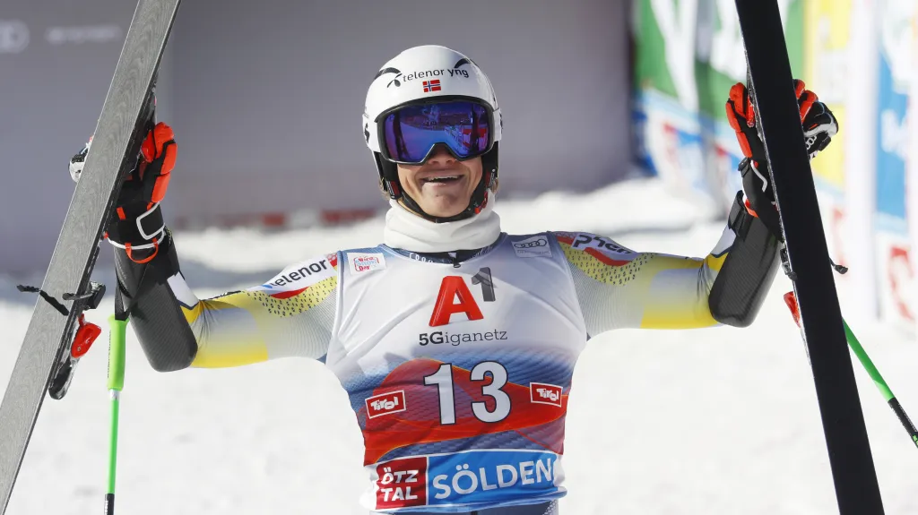 Slavící Lucas Braathen