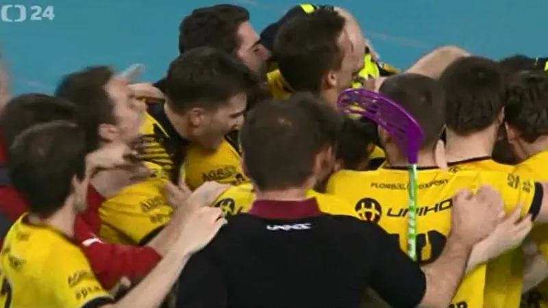 Sestřih utkání 4. utkání semifinále florbalistů Vítkovice - Tatran Střešovice