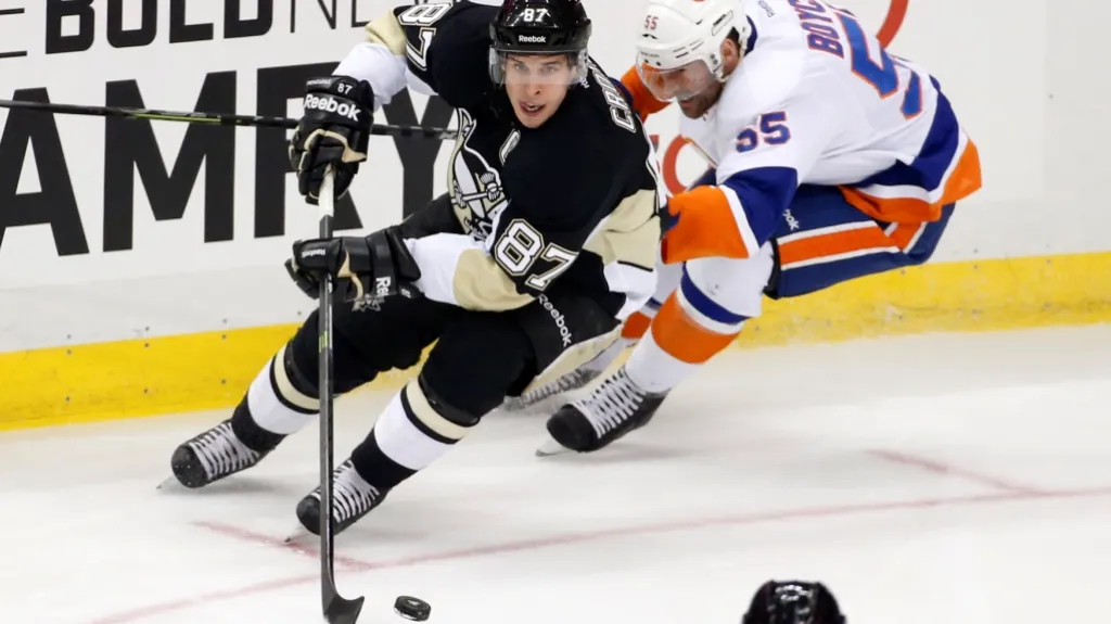 Sidney Crosby v duelu s New York Islanders