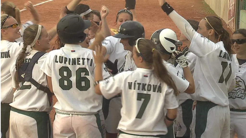 Radost softbalistek Eagles Praha