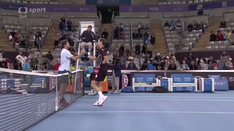 Berdych si přes výprask v druhém setu poradil s Donaldsonem