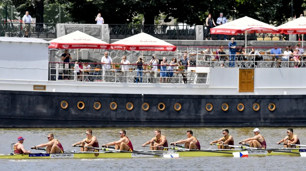 Vítězná osma Dukly