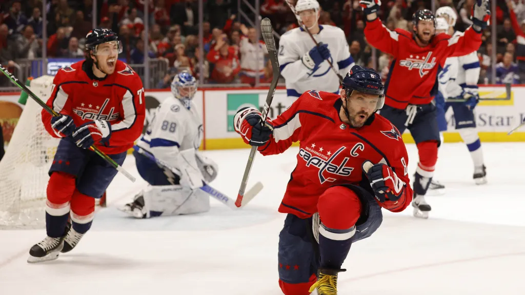 Alexandr Ovečkin se raduje z branky