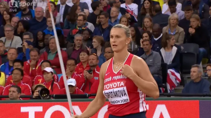 Zlatý hod Barbory Špotákové na MS v Londýně