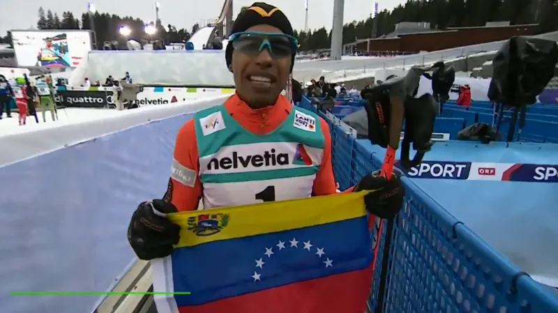 Neustále padá a je suverénně poslední. Solano se ale stal hvězdou MS