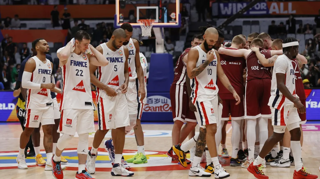 Francouzské zklamání a lotyšská radost