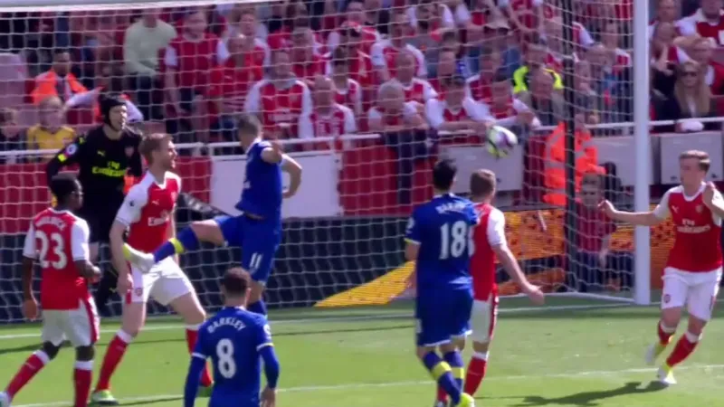 Arsenal si poradil s Evertonem, na LM to ale nestačilo