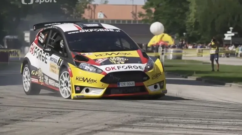 Kopecký je v čele Rallye Český Krumlov, Pech je zatím druhý