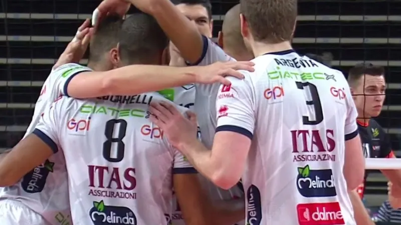 Karlovarsko vzalo set dalšímu favoritovi, ale Trentino nezaváhalo