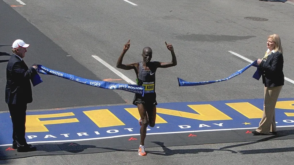Wesley Korir vítězí v bostonském maratonu