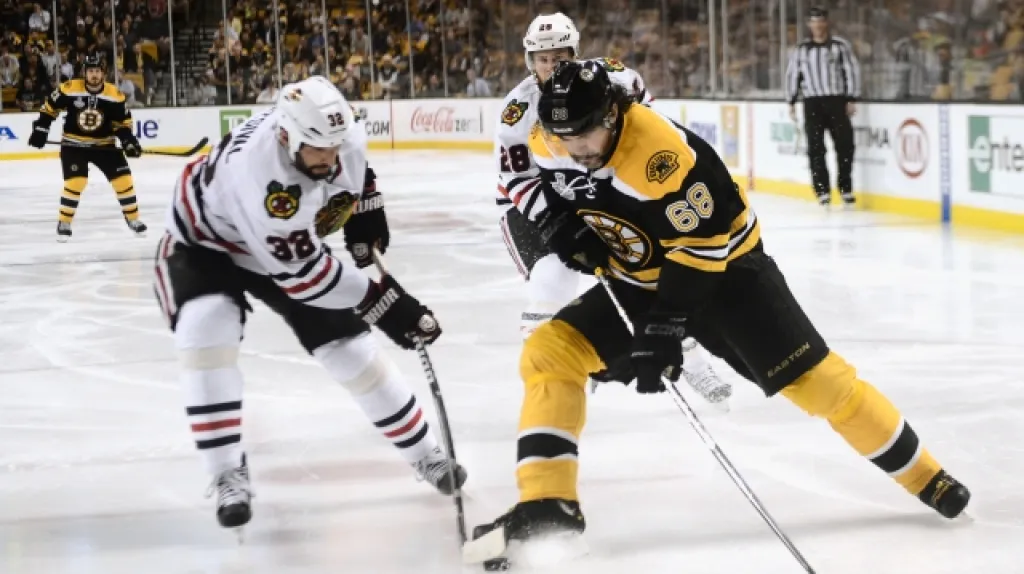 Jaromír Jágr v utkání finále Stanley Cupu proti Chicagu
