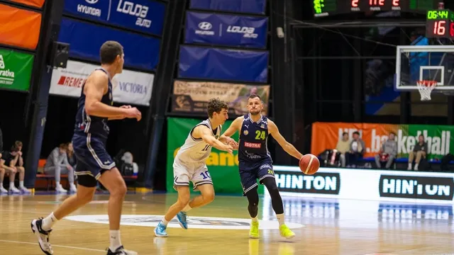 Závěr zápasu USK Praha – Opava a ohlasy