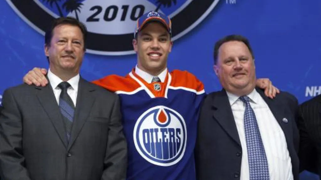 Jedničkou letošního draftu se stal Taylor Hall