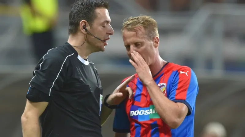 Rozhodčí domlouvající Davidu Limberskému