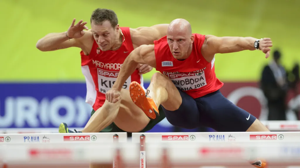 Překážkář Petr Svoboda (vpravo)