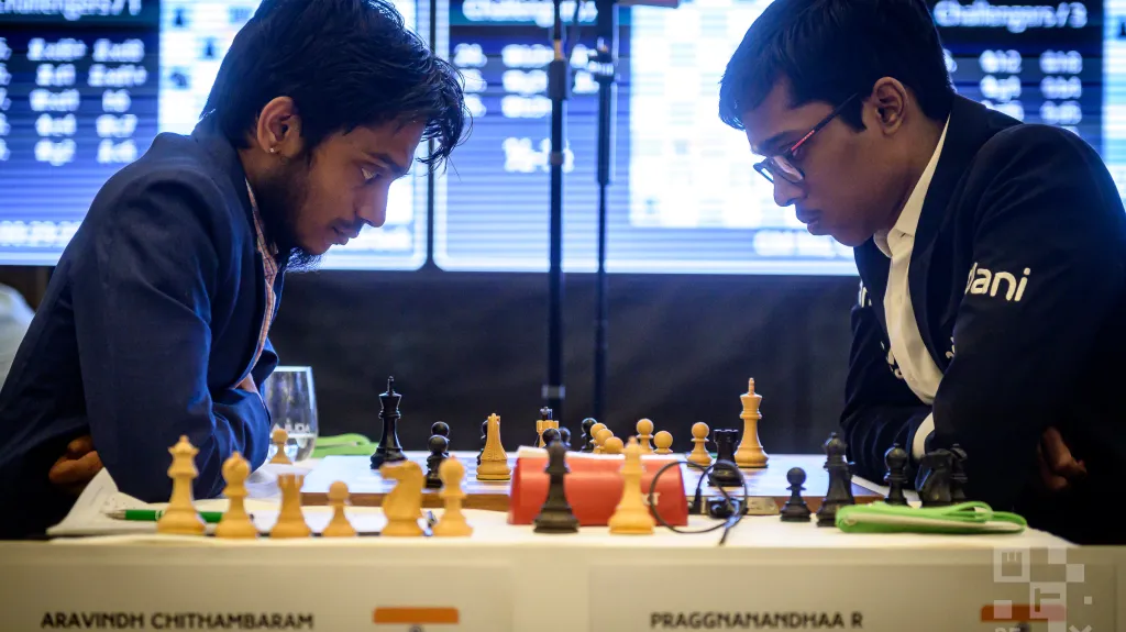 Chithambaram Aravindh a Rameshbabu Praggnanandhaa