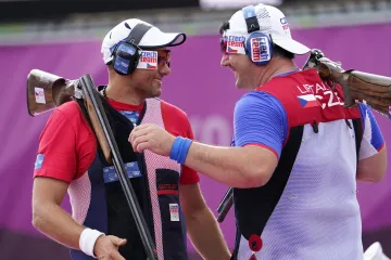 Sportovní střelci David Kostelecký (vlevo) a Jiří Lipták