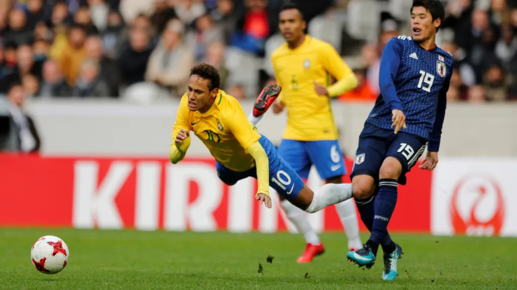 Neymar v utkání s Japonskem
