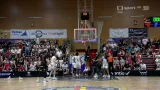 Poločasový buzzer-dunk