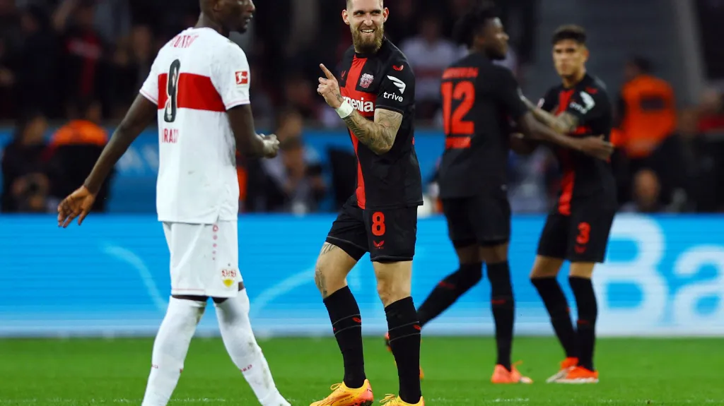 Robert Andrich slaví gól proti Stuttgartu